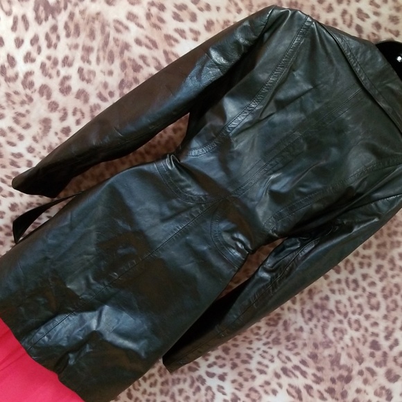 Bad Moon Rising Coat - Picture 6 of 7